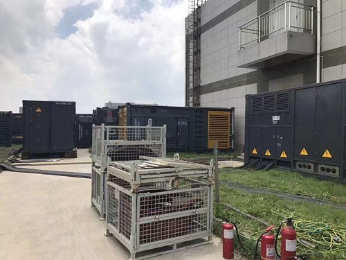 凤泉除了定期检查，还有哪些方法可以及时发现接触式转速表探头的磨损？