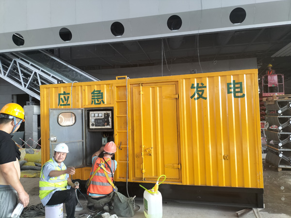 凤泉怎样判断空气滤清器是否需要更换？